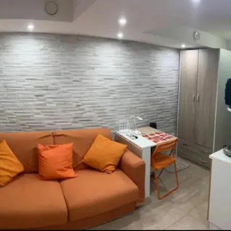 De Nittis Cozy House - 8 Min From Station Барі