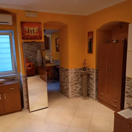 De Nittis Cozy House - 8 Min From Station Апартаменти